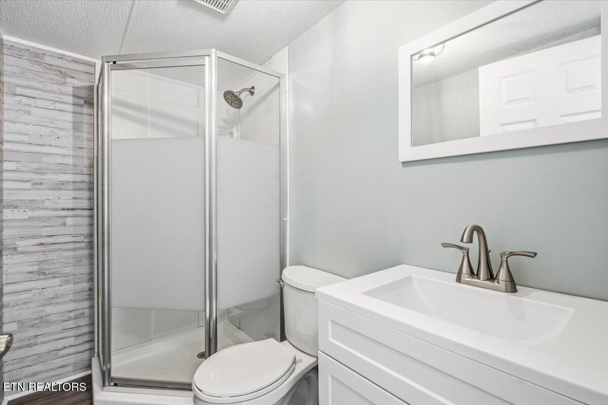 123 Sweat Lane, LaFollette