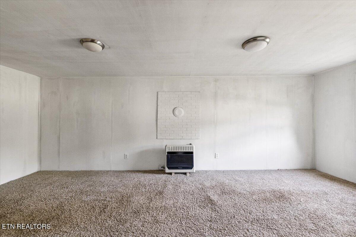 123 Sweat Lane, LaFollette