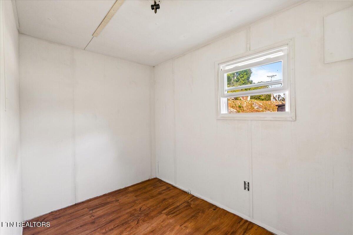 123 Sweat Lane, LaFollette