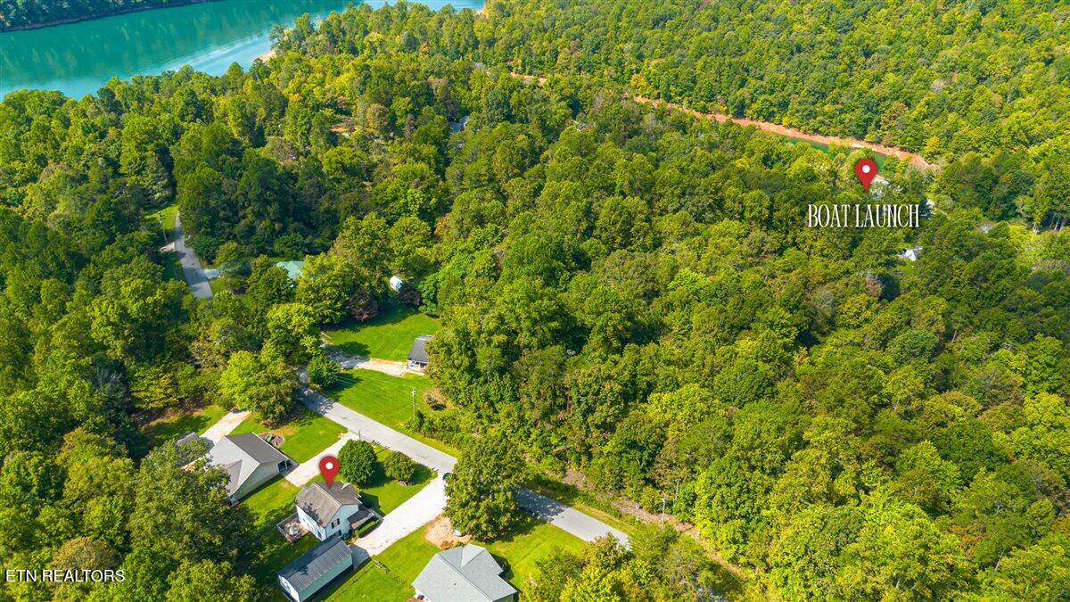 804 Pine Hollow Rd
