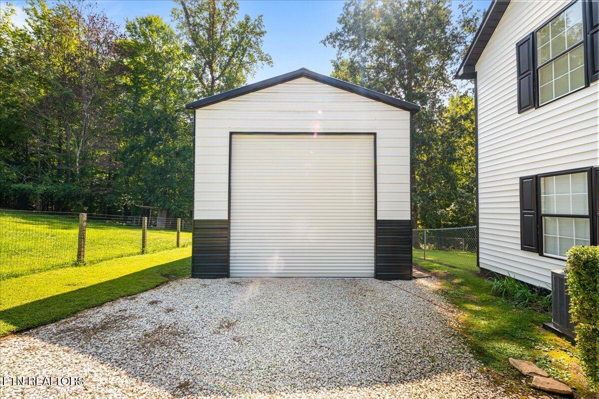 804 Pine Hollow Rd
