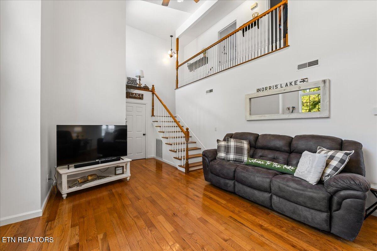804 Pine Hollow Rd
