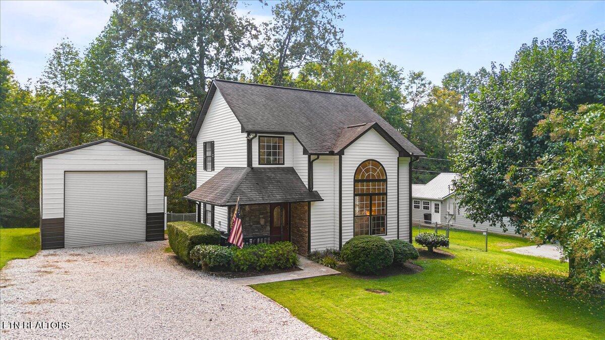 804 Pine Hollow Rd
