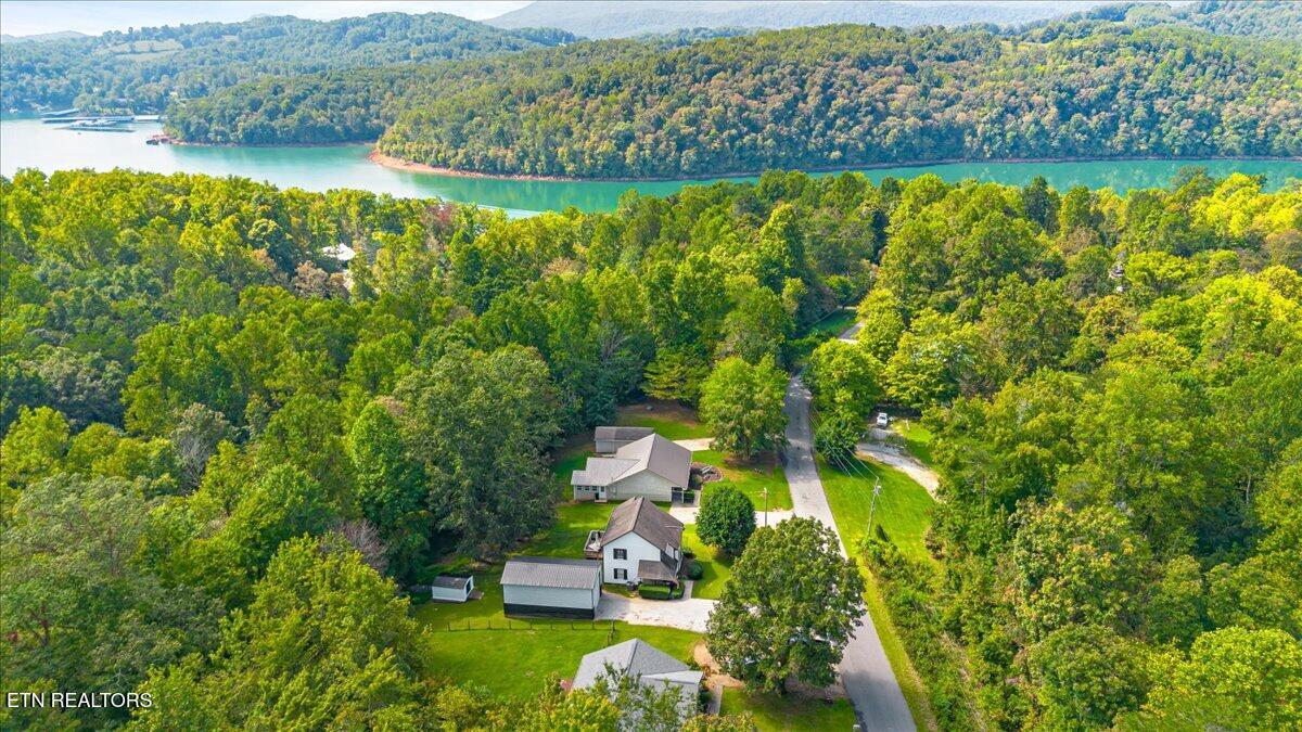 804 Pine Hollow Rd