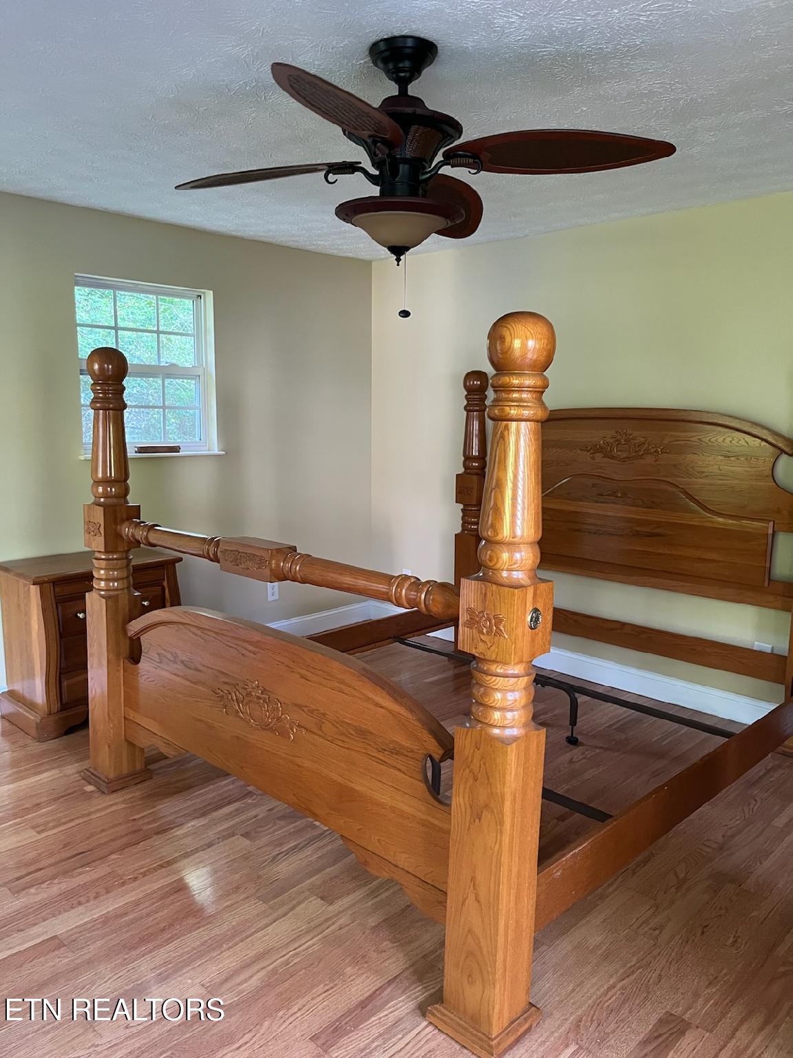 304 Shoreline Circle, LaFollette
