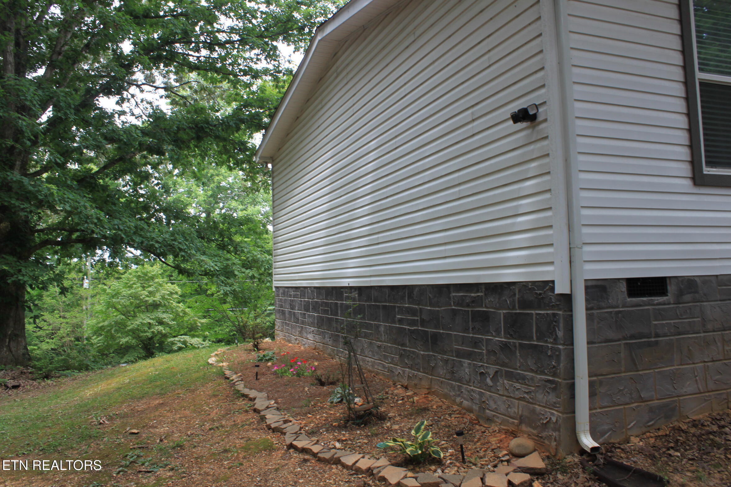 439 Zachary Rd