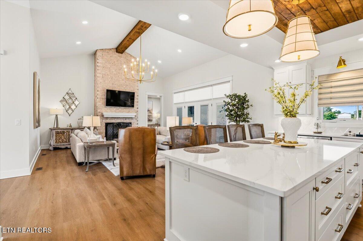 195 Grandview Lane