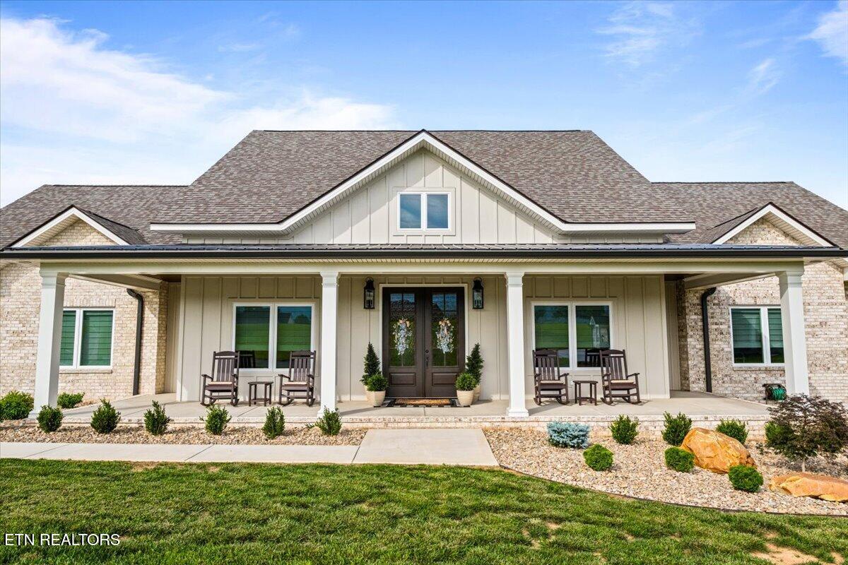 195 Grandview Lane