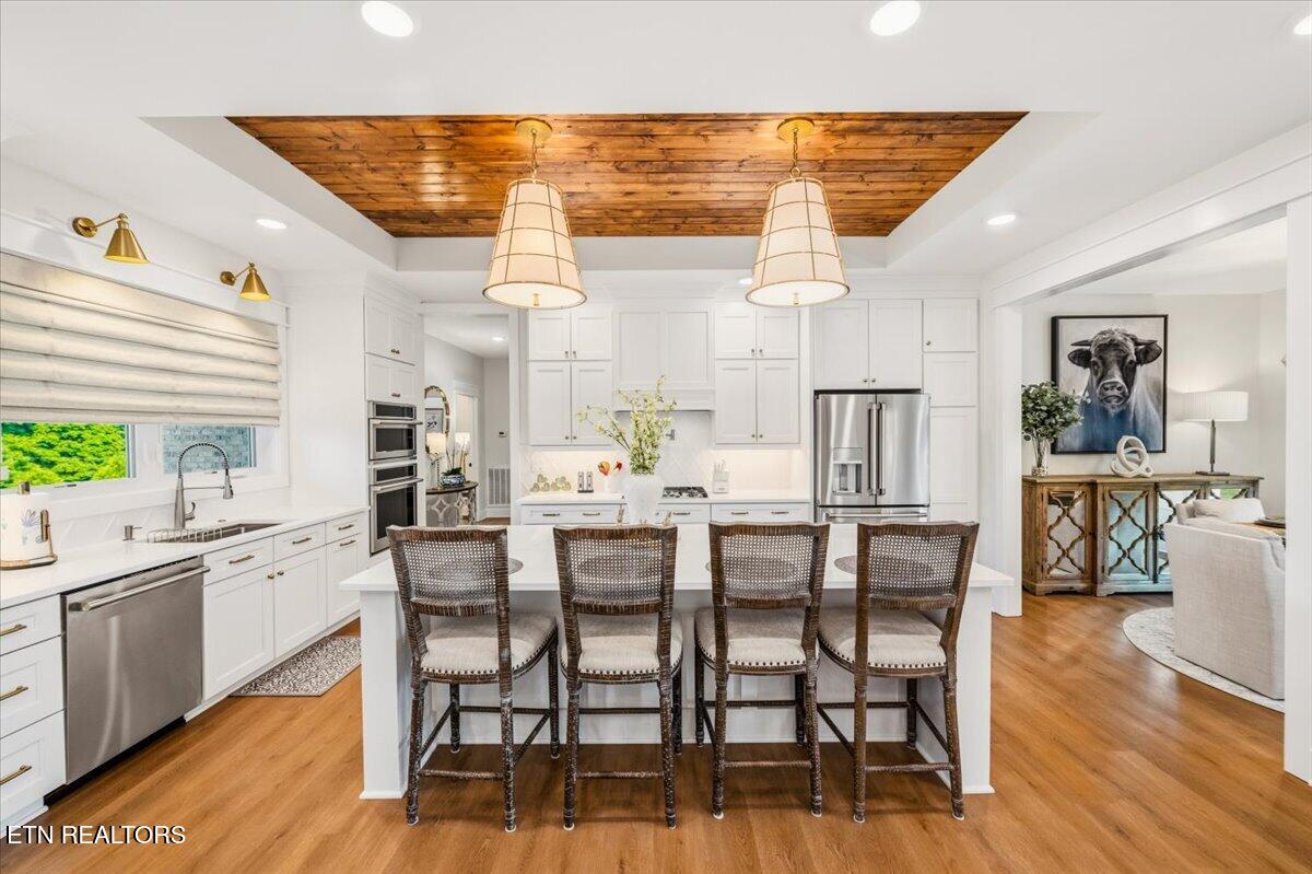 195 Grandview Lane