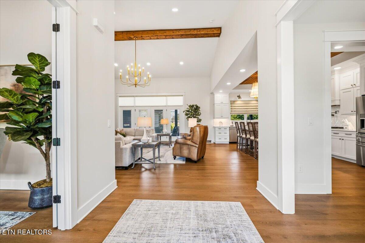 195 Grandview Lane