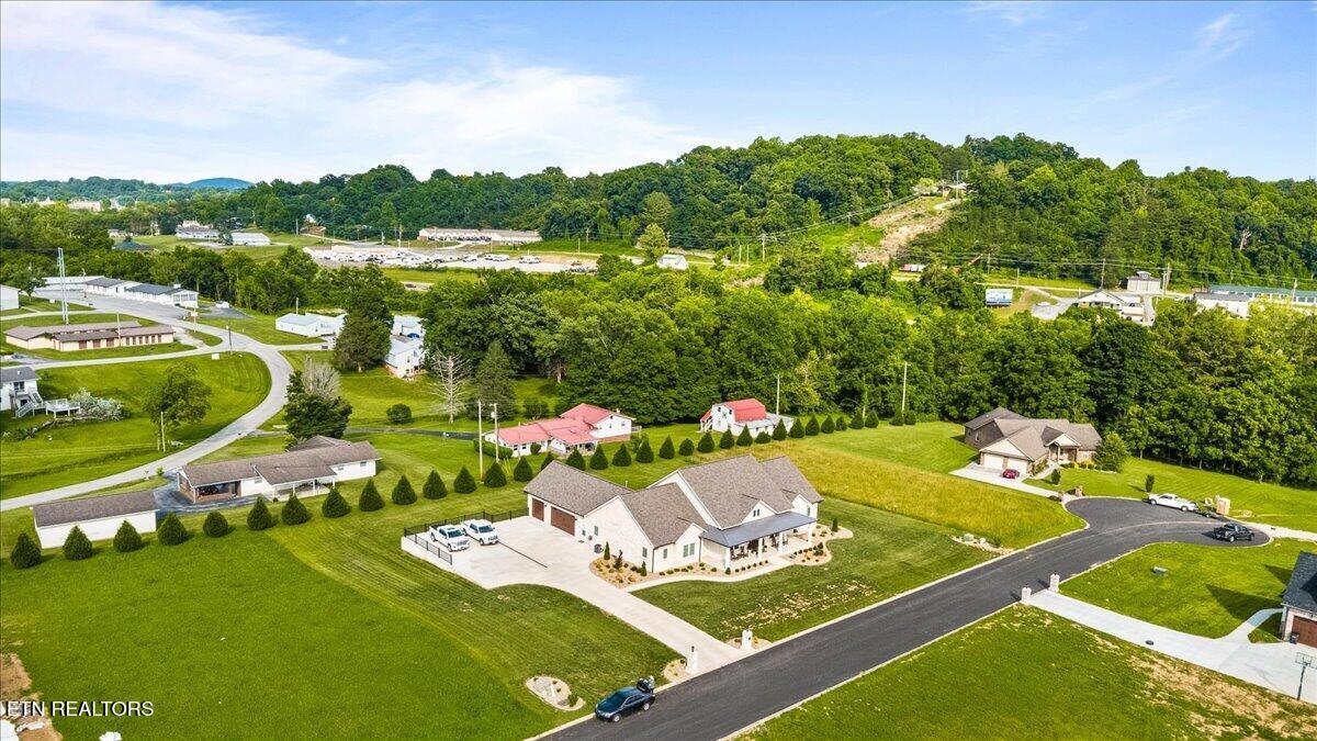 195 Grandview Lane