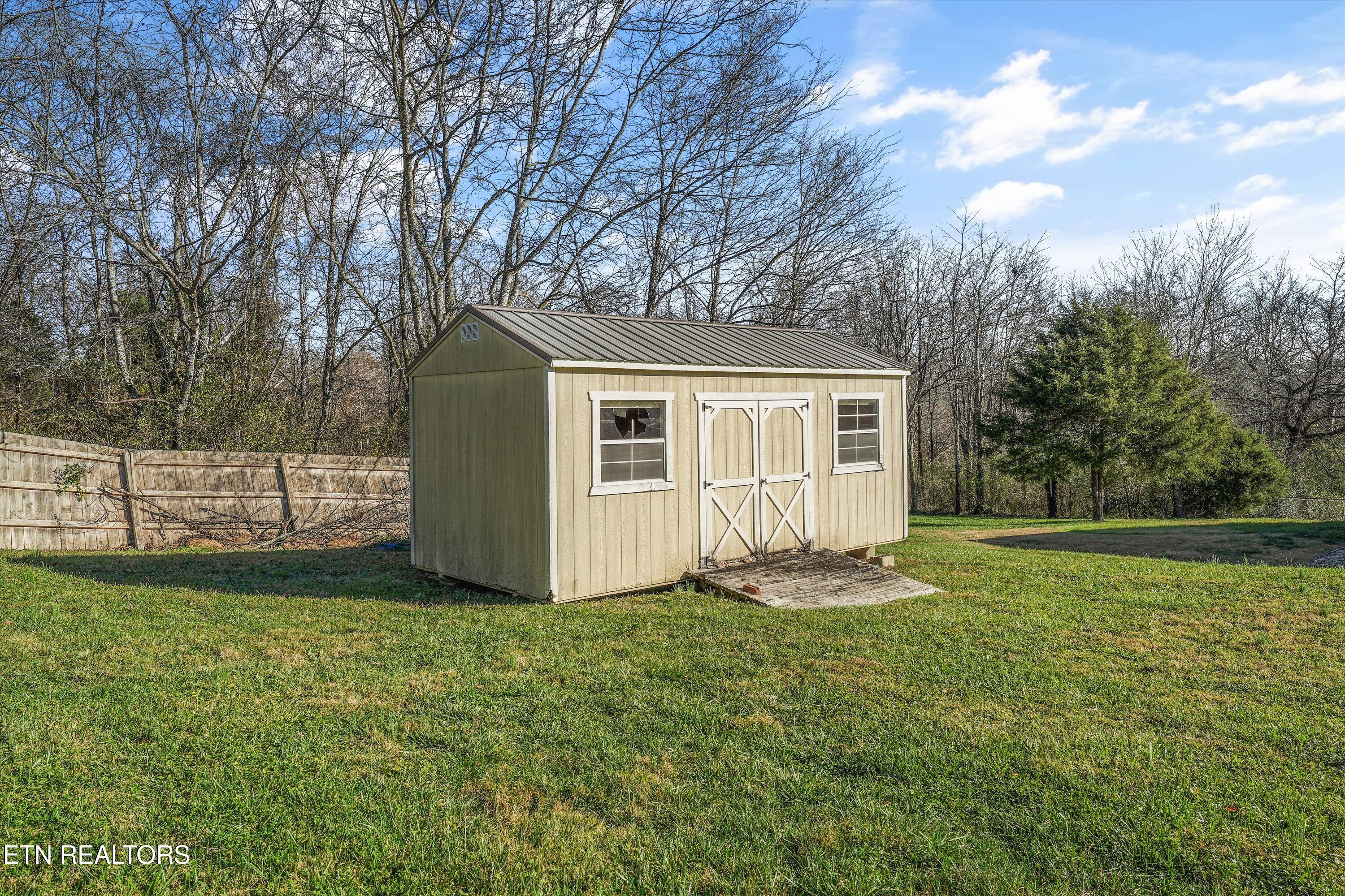 252 Perkins Lane