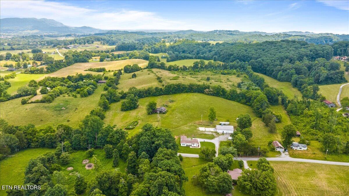 211 Pump Hollow Rd