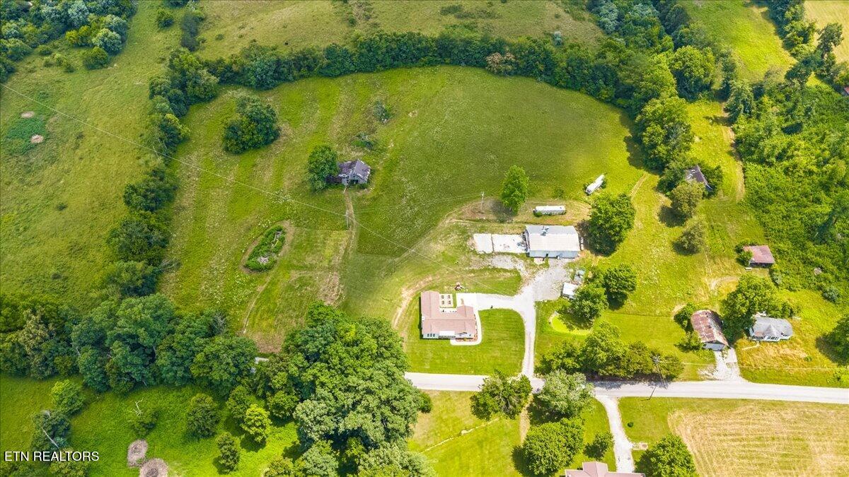 211 Pump Hollow Rd