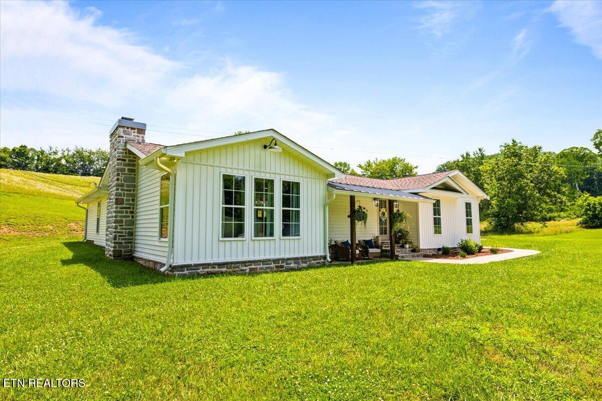 211 Pump Hollow Rd