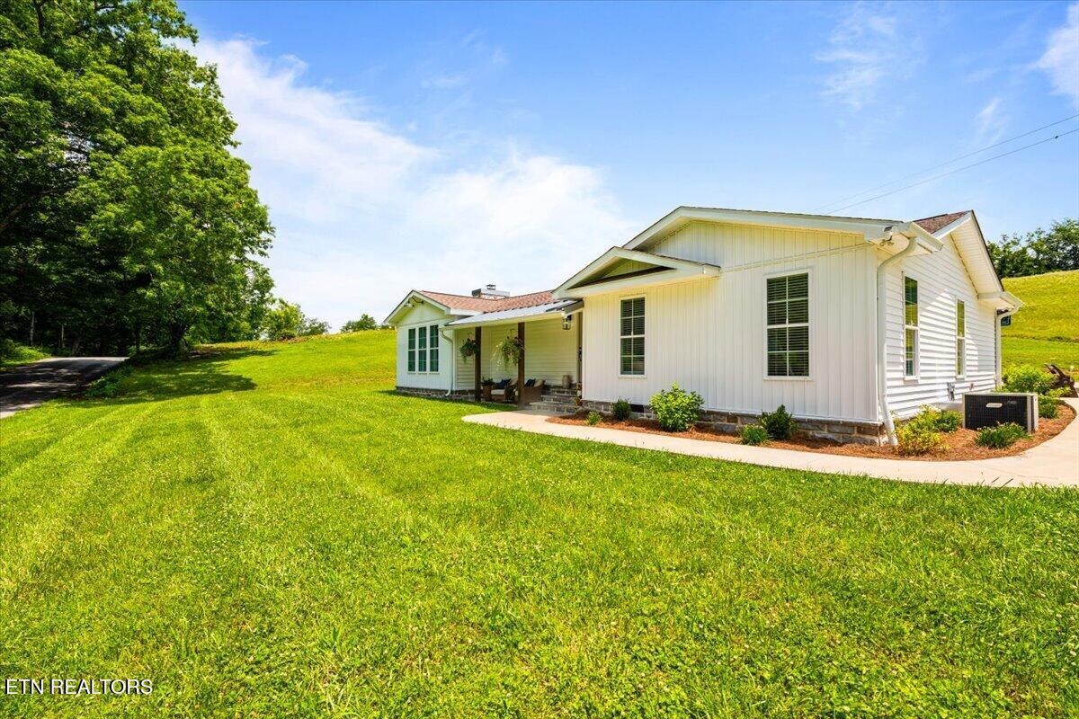 211 Pump Hollow Rd