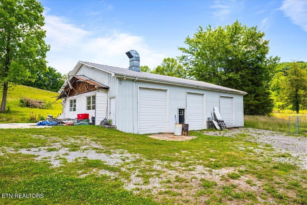 211 Pump Hollow Rd