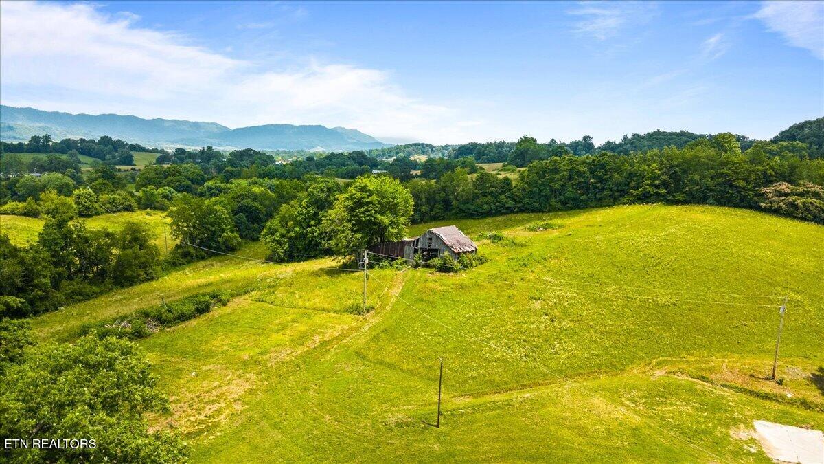 211 Pump Hollow Rd