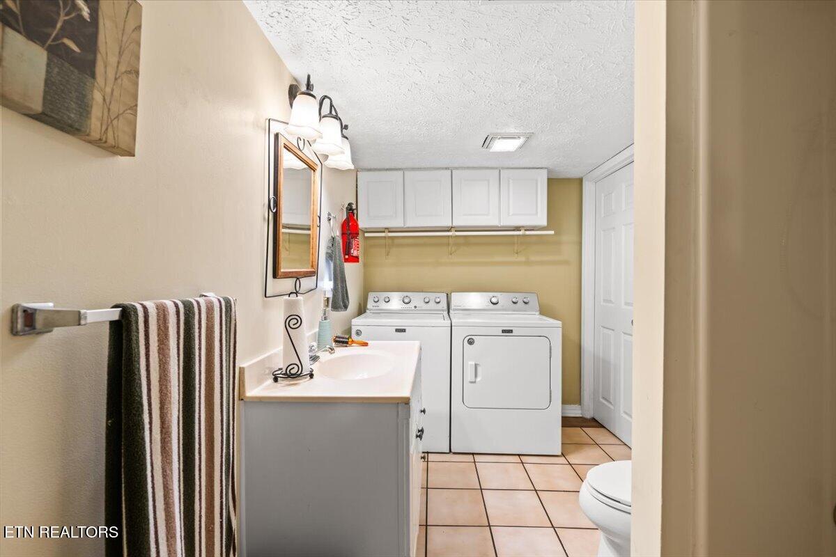 274 Pearl Rd, LaFollette