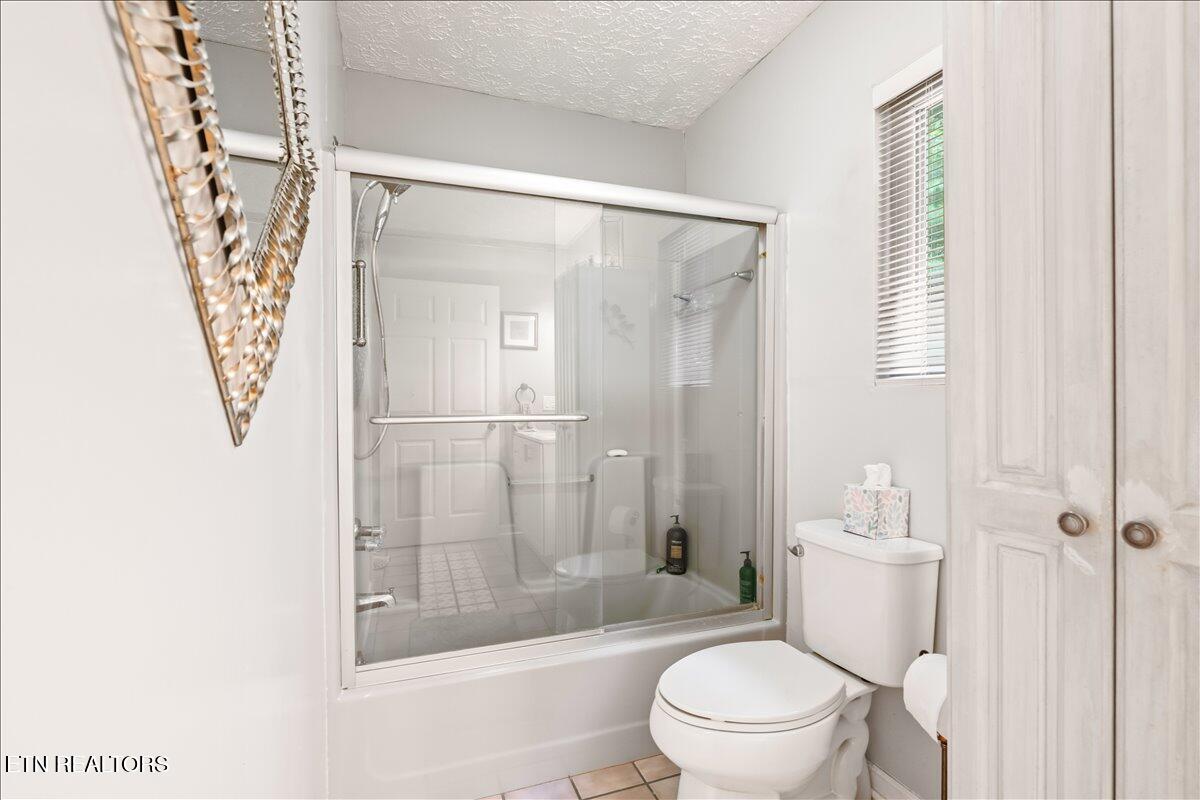 274 Pearl Rd, LaFollette