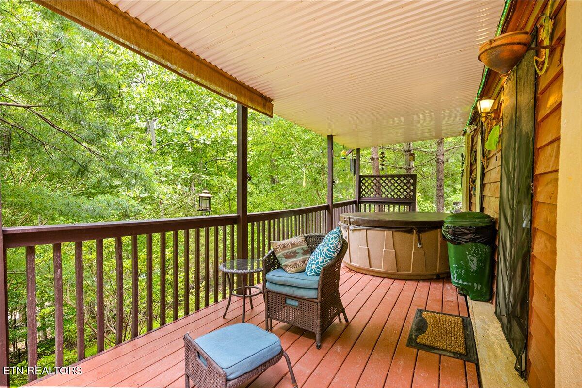 274 Pearl Rd, LaFollette