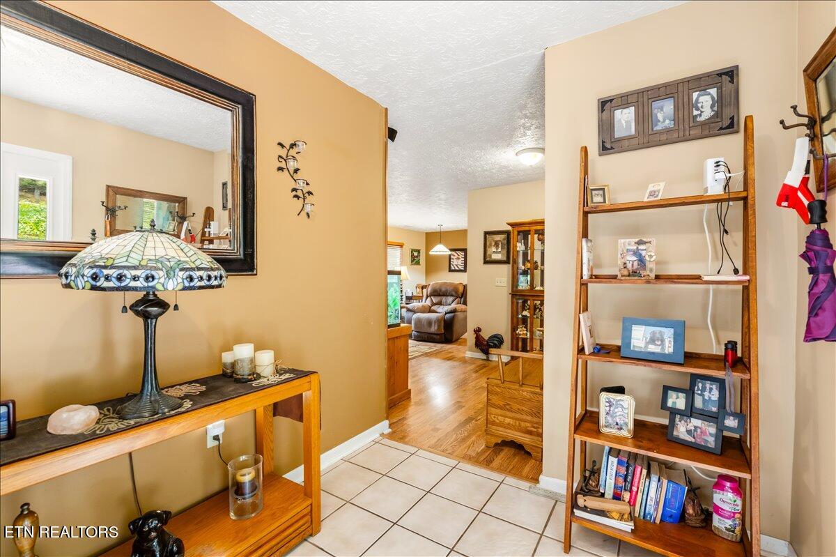 274 Pearl Rd, LaFollette