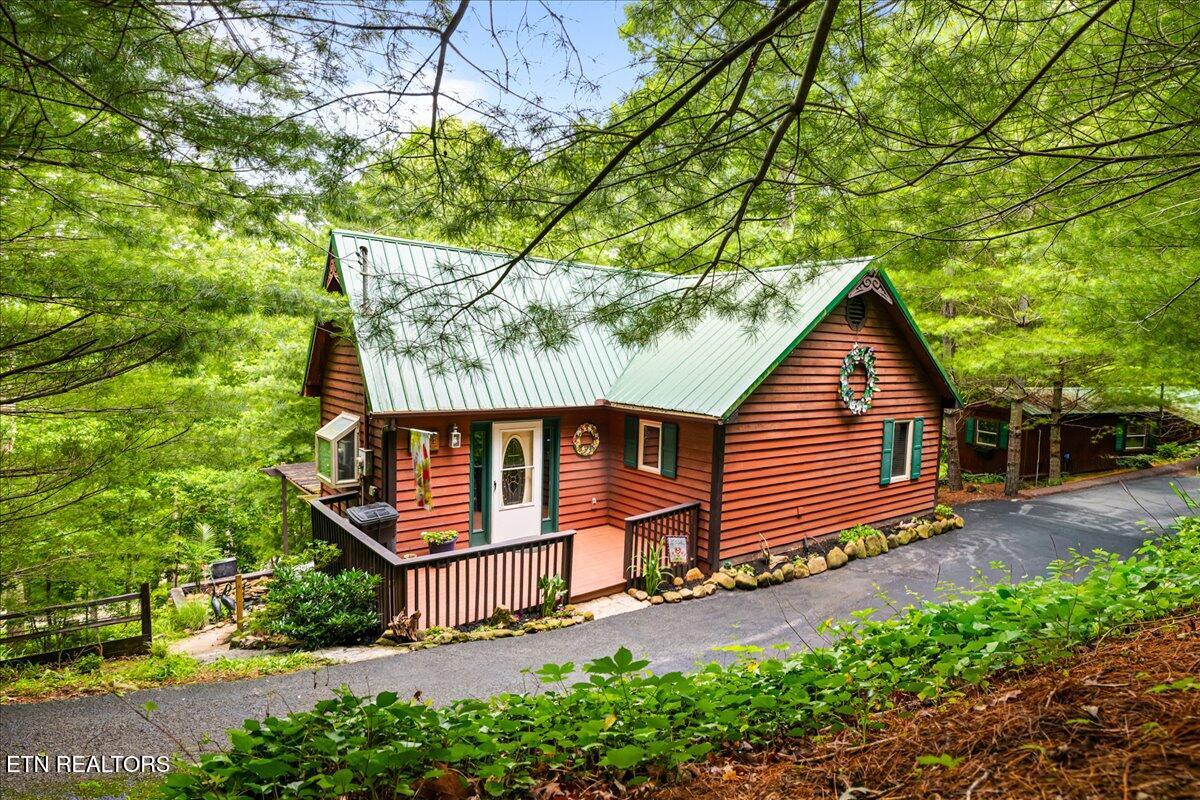 274 Pearl Rd, LaFollette