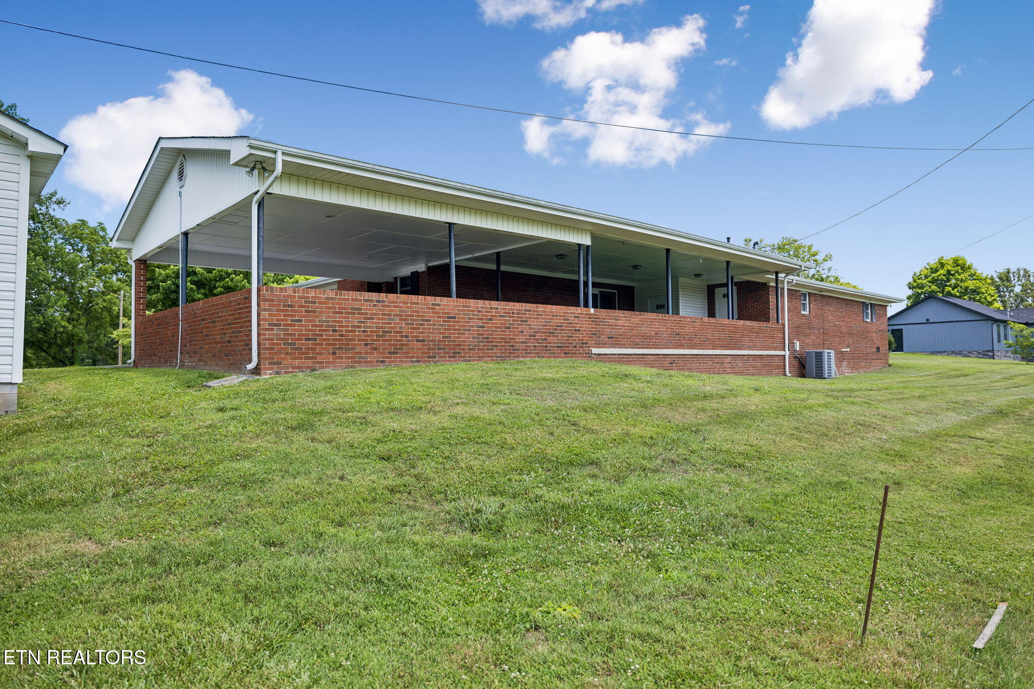 147 Meredith Rd, LaFollette