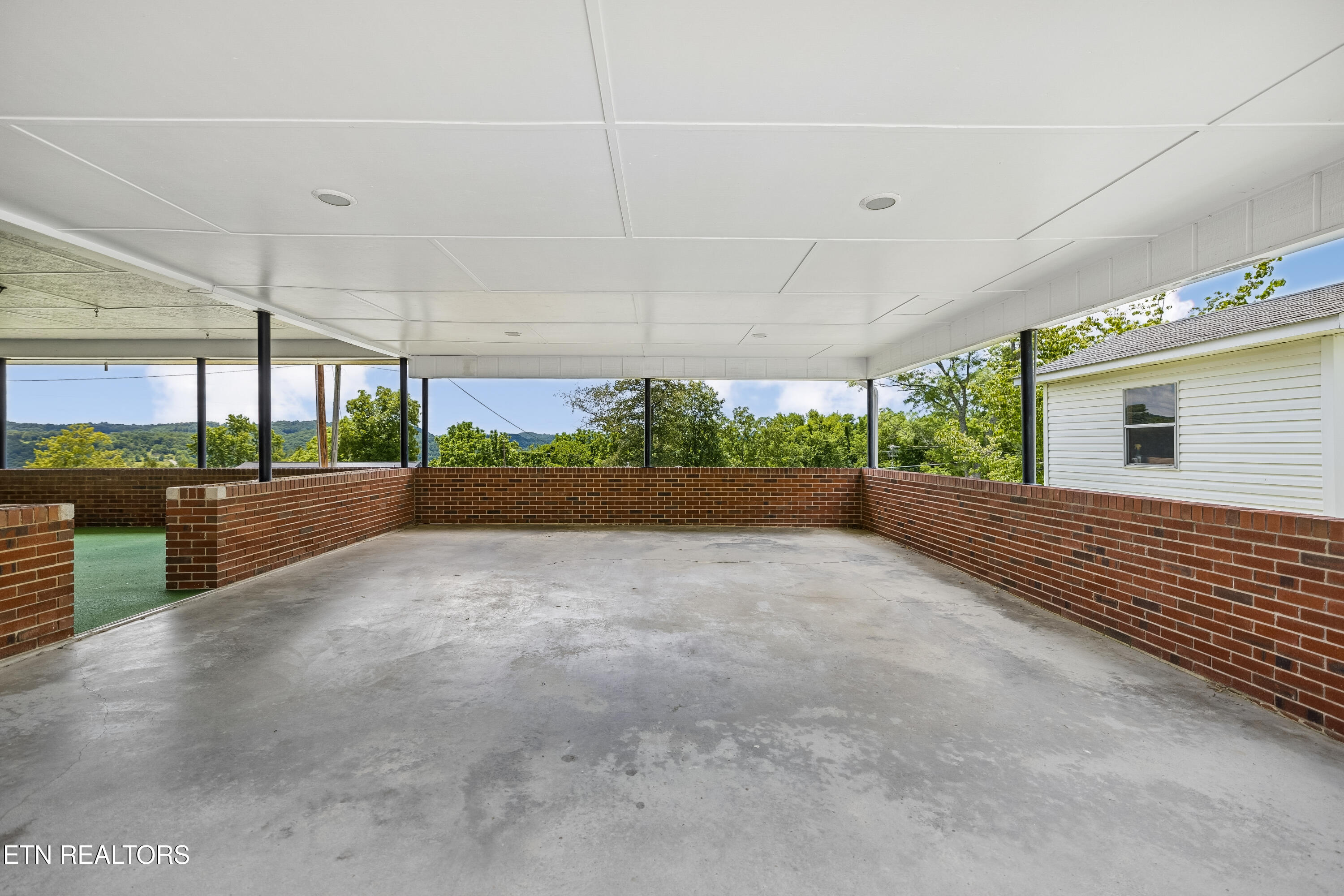 147 Meredith Rd, LaFollette