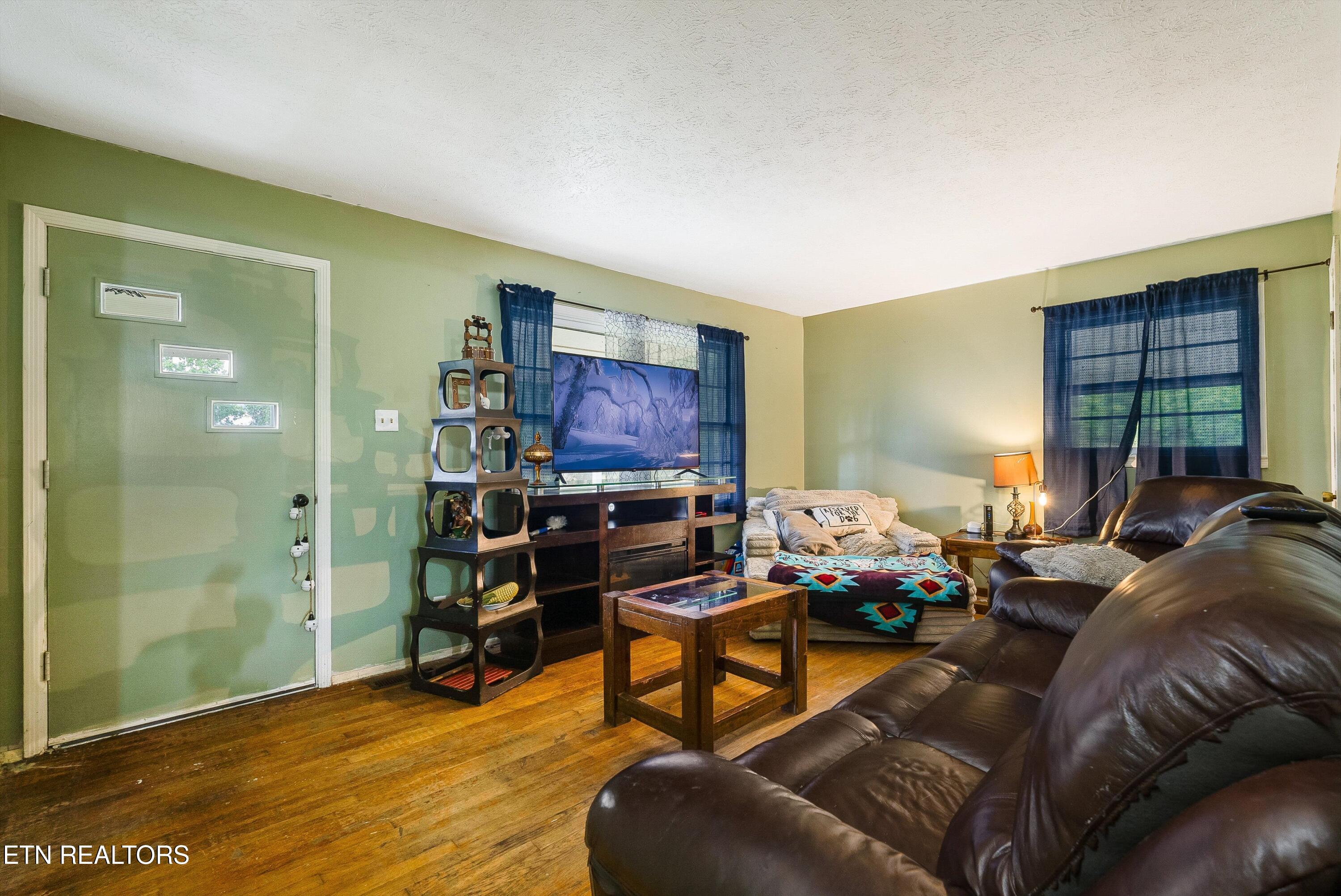 120 Bolinger Rd