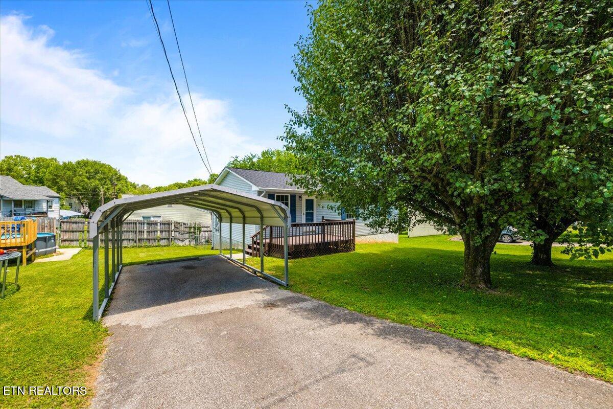 105 Jessica Lane, LaFollette