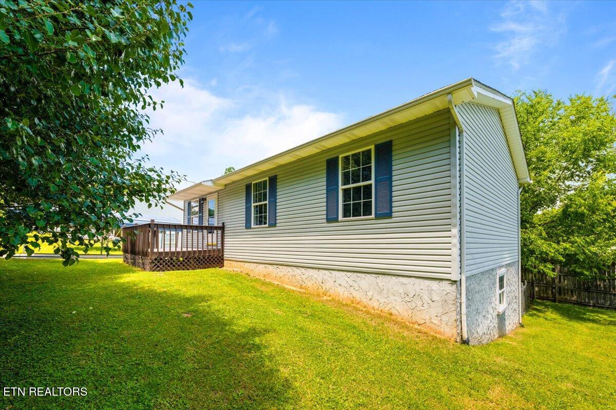 105 Jessica Lane, LaFollette