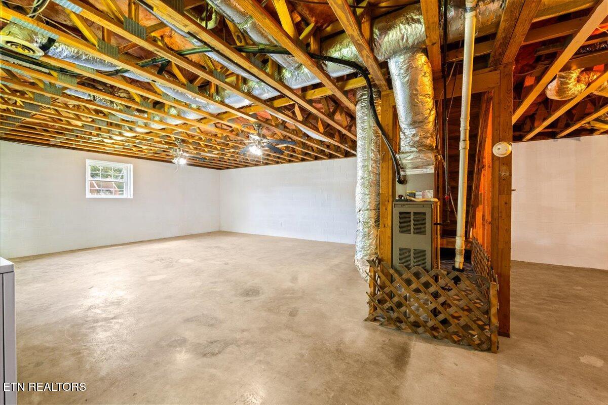 105 Jessica Lane, LaFollette