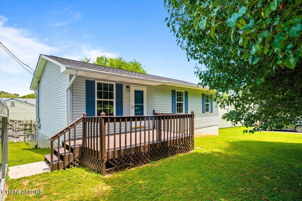 105 Jessica Lane, LaFollette