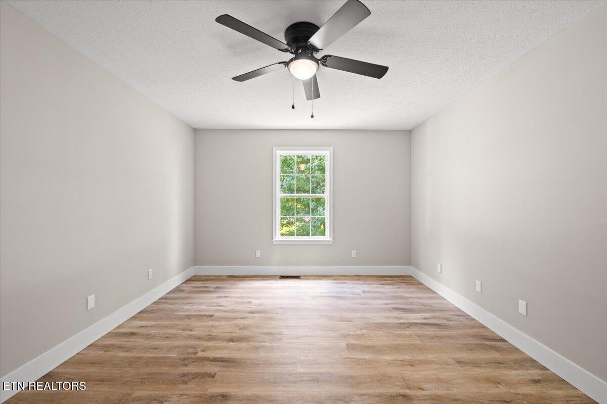 105 Jessica Lane, LaFollette