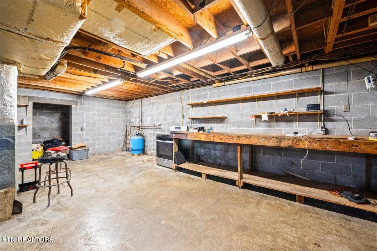 400 Imperial Heights Drive, LaFollette