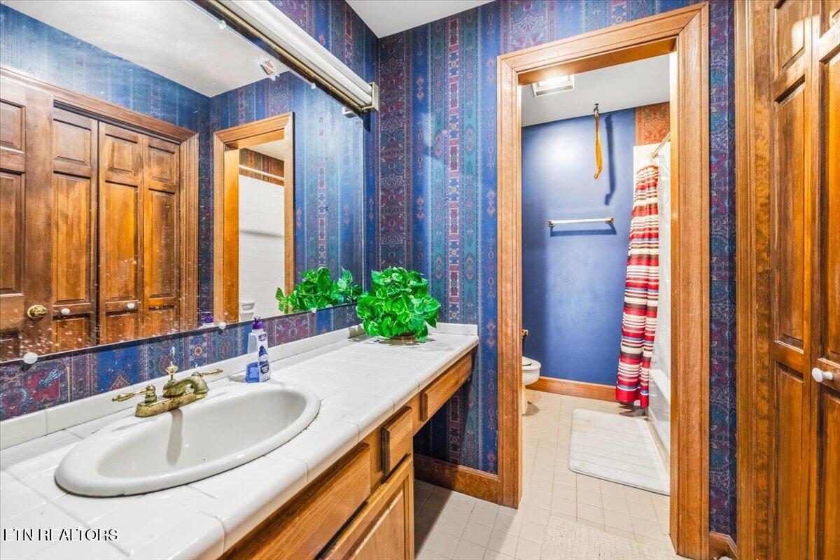 400 Imperial Heights Drive, LaFollette