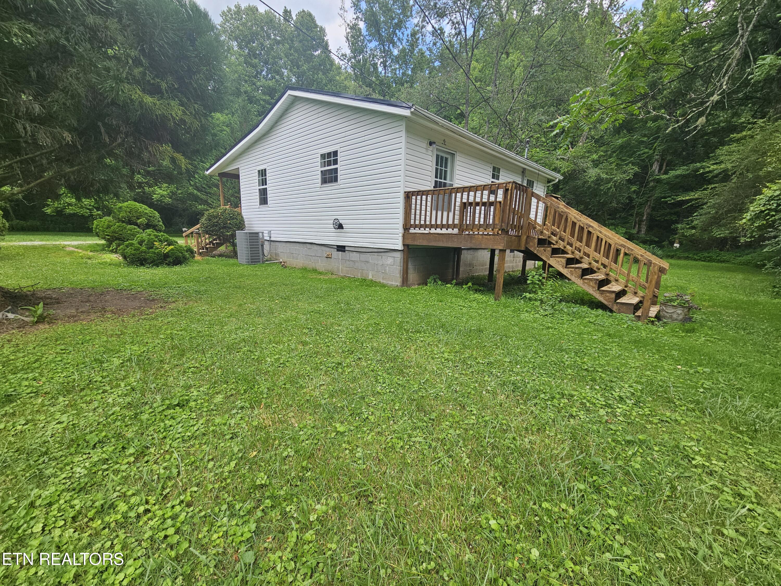 220 Willis Lane