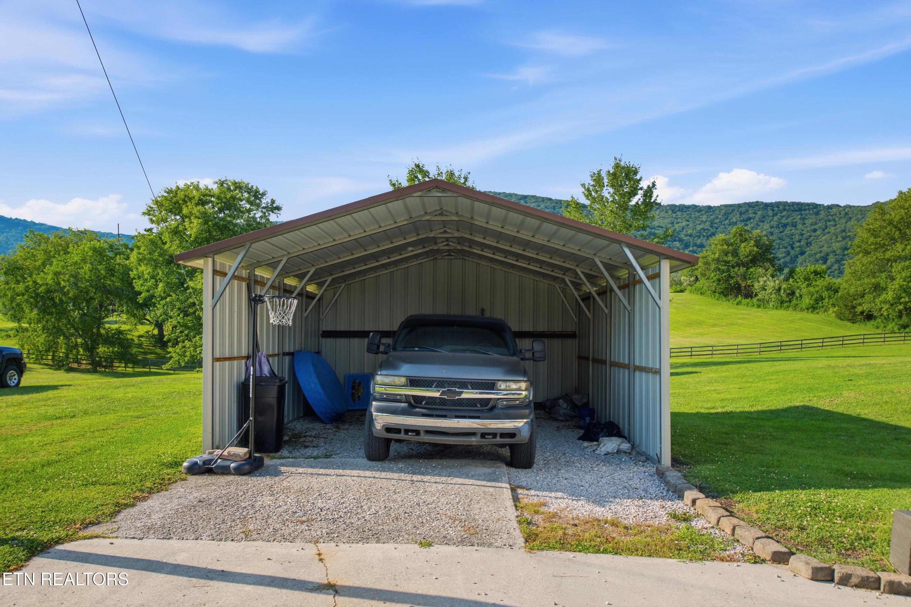 4784 Old Highway 63