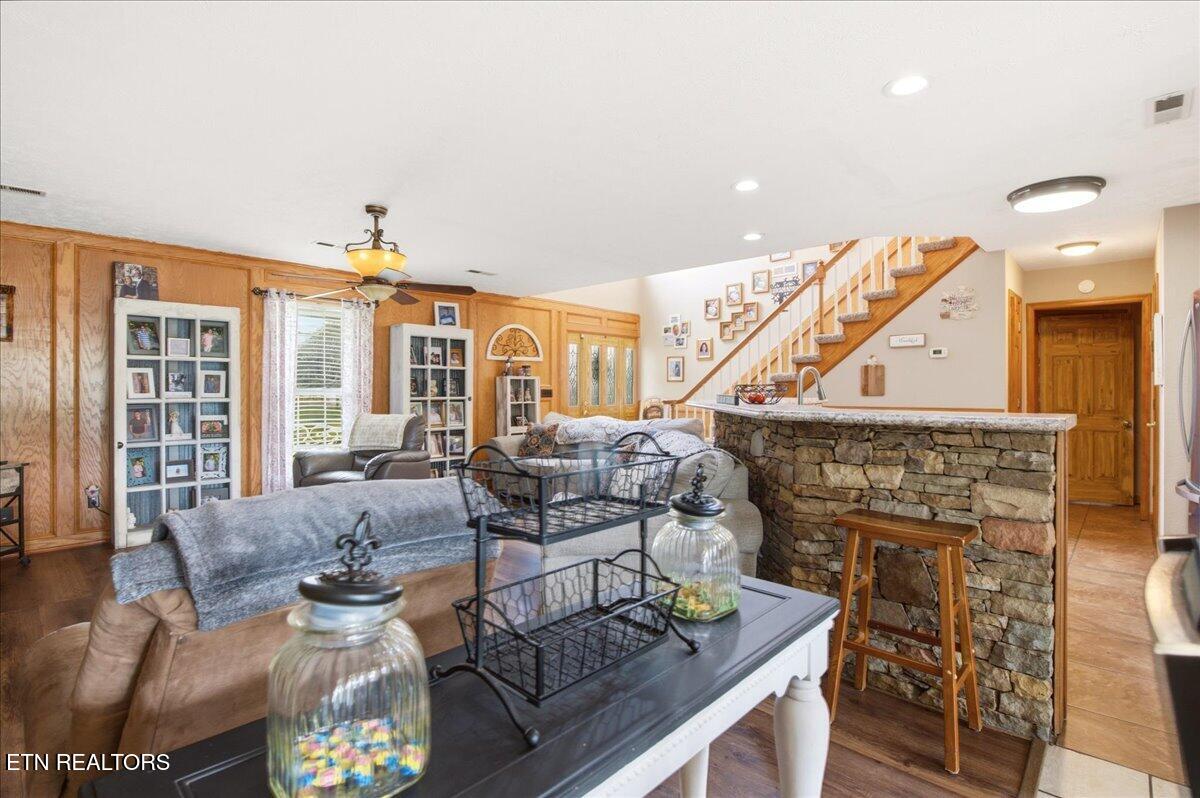 146 Crescent Lane