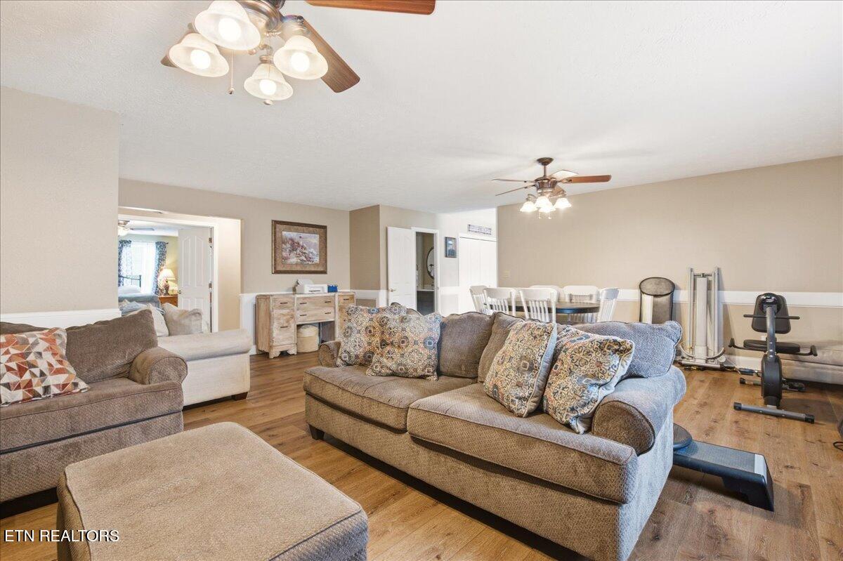 146 Crescent Lane