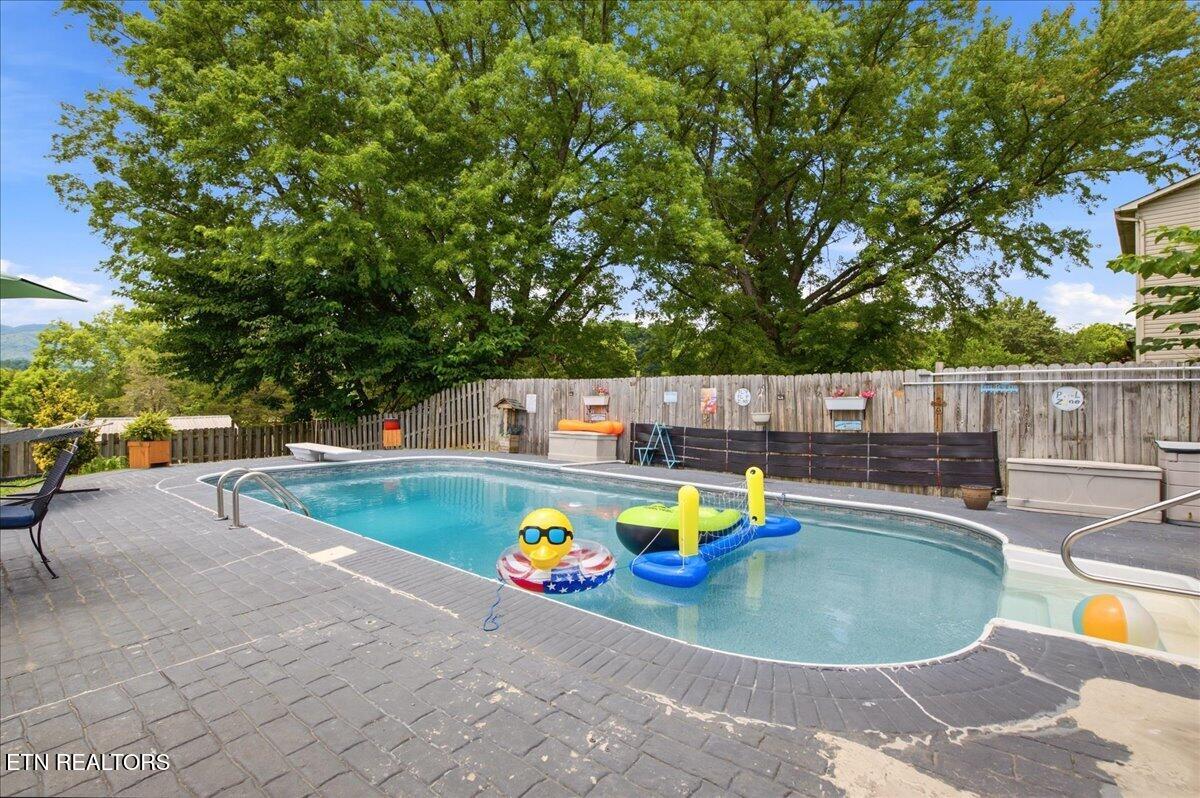 146 Crescent Lane