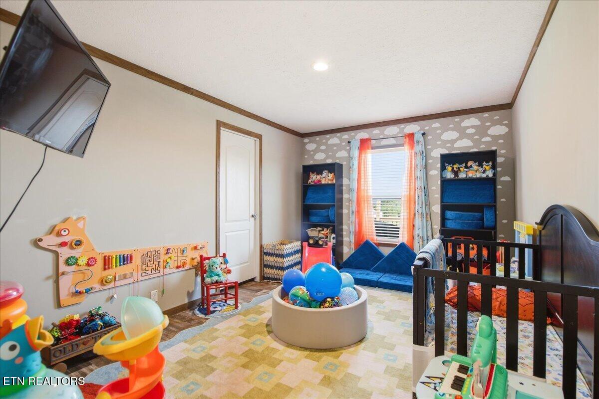 215 Cain Rd