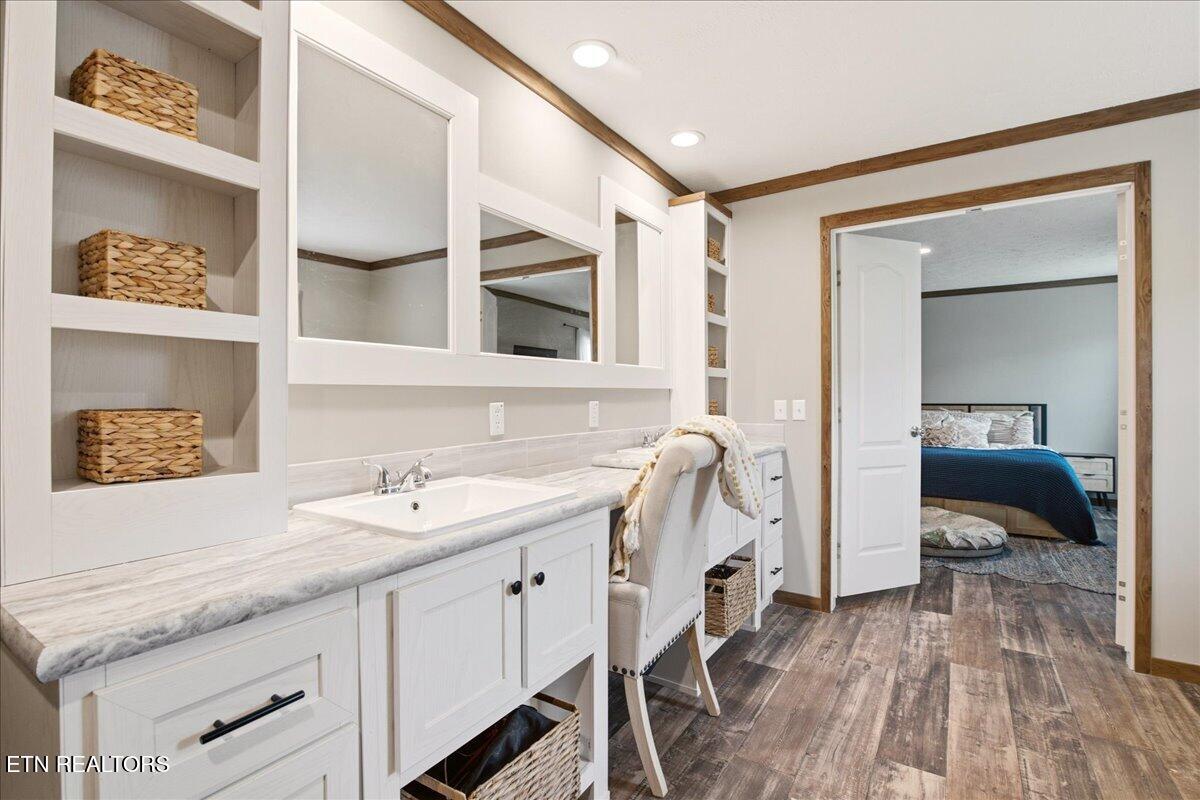 215 Cain Rd