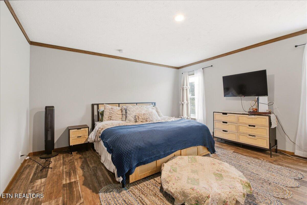 215 Cain Rd