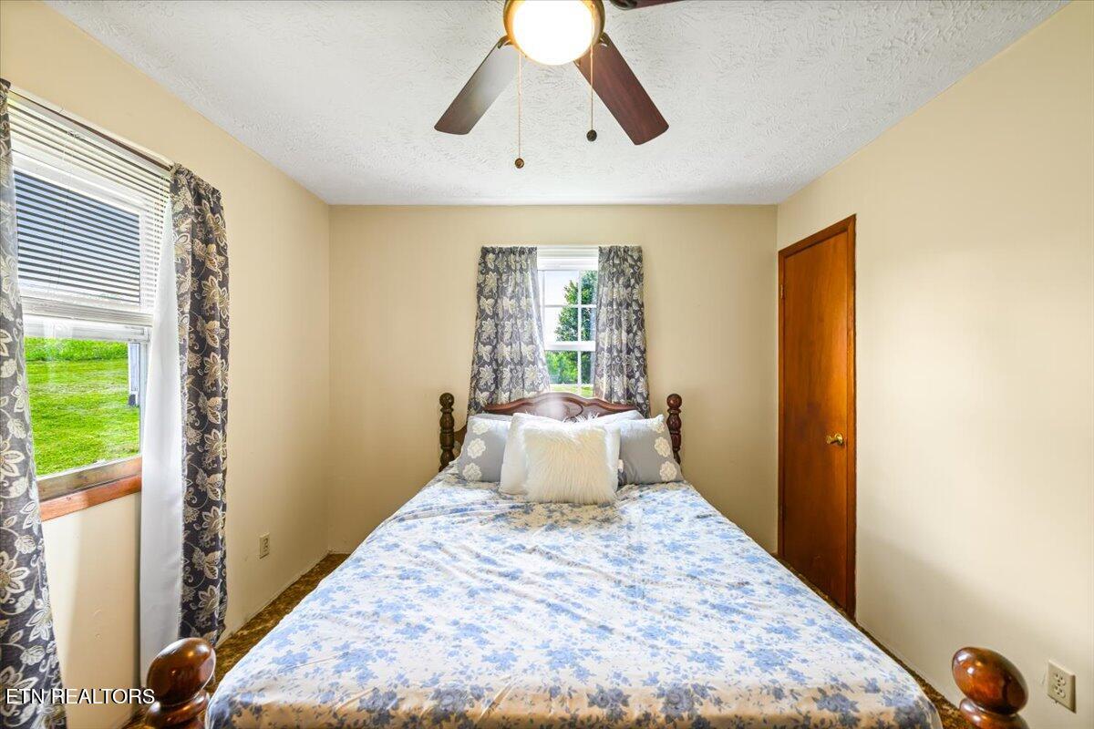 3824 Demory Rd, LaFollette