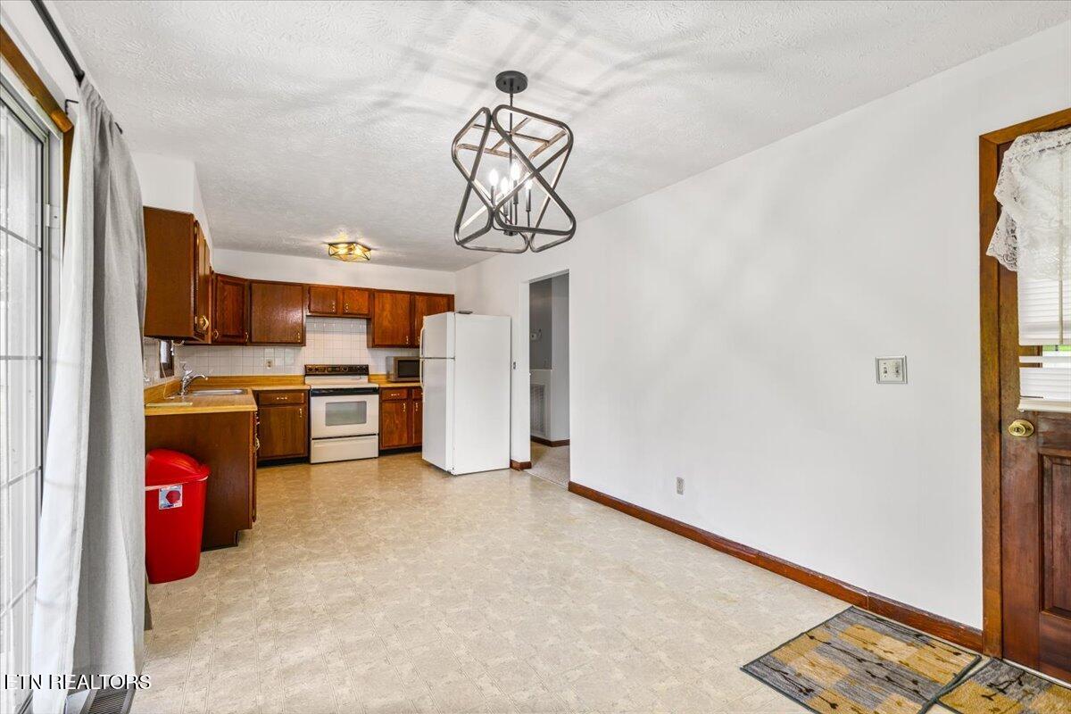 3824 Demory Rd, LaFollette