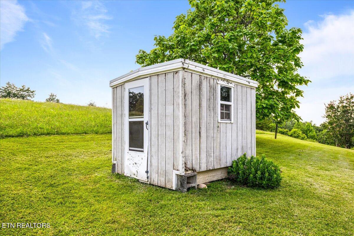 3824 Demory Rd, LaFollette