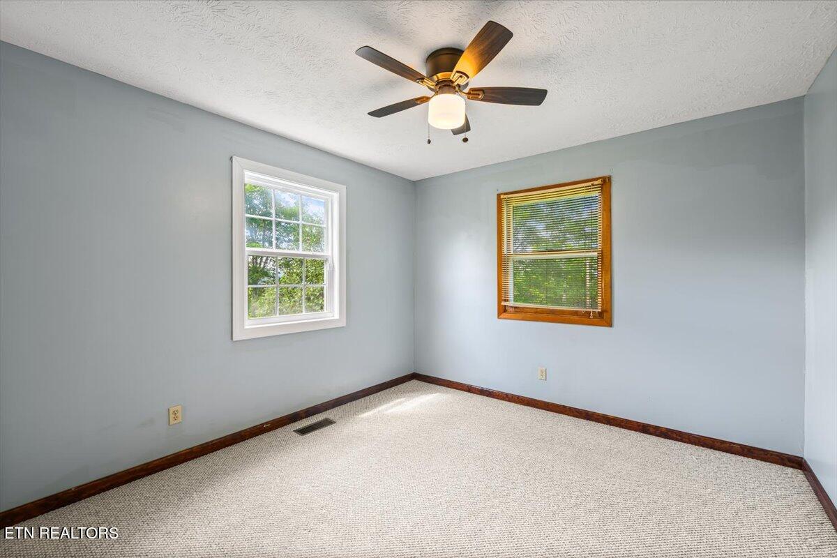 3824 Demory Rd, LaFollette