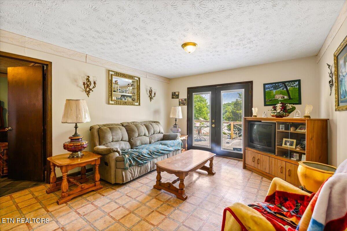 509 W Prospect St, LaFollette